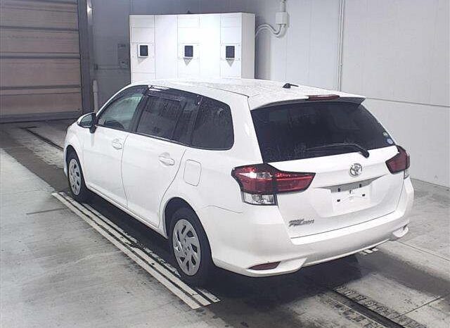 
								Toyota Corolla Fielder X 2019 full									