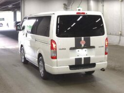 
										HIACE SUPER GL PEARL COLOR MODEL 2021 full									